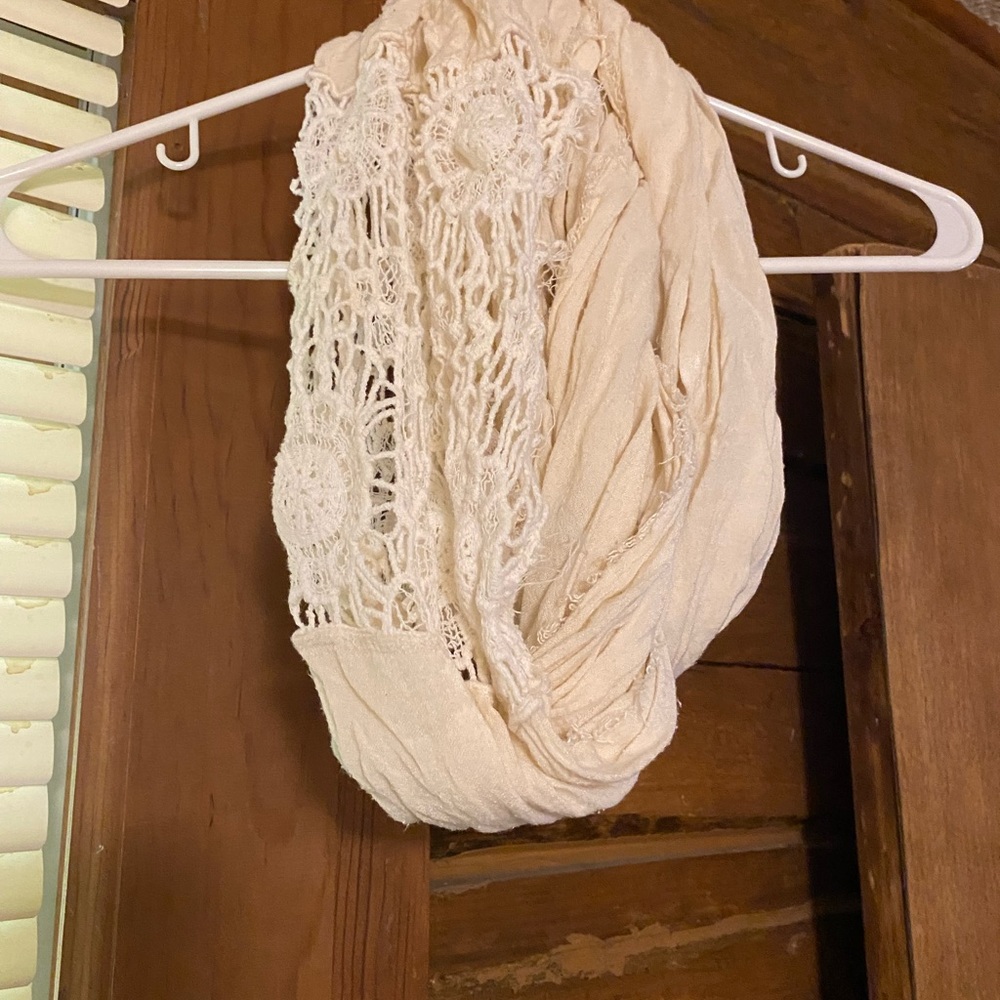 White infinity scarf